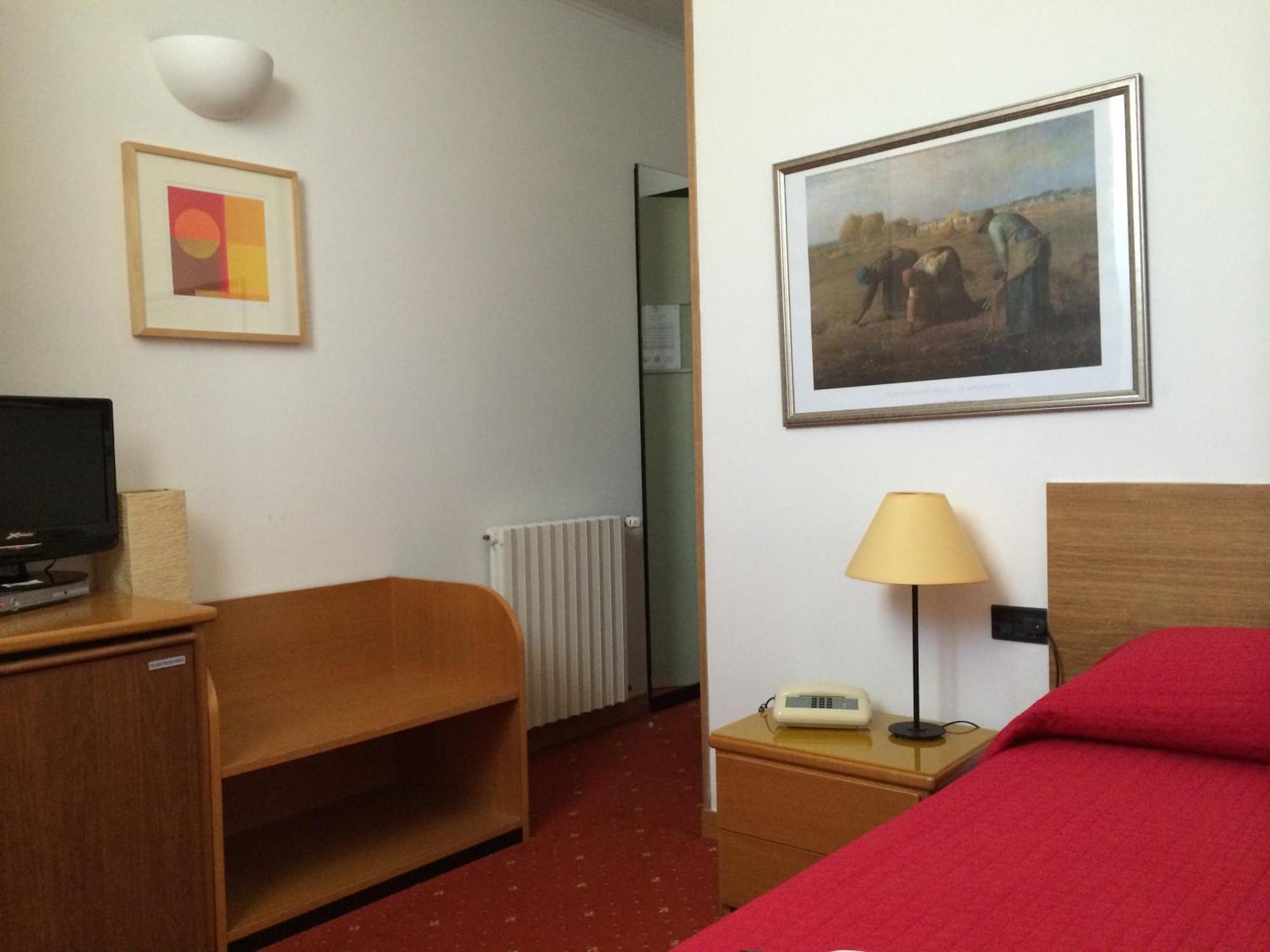 Albergo Giardino Cernobbio Habitación foto